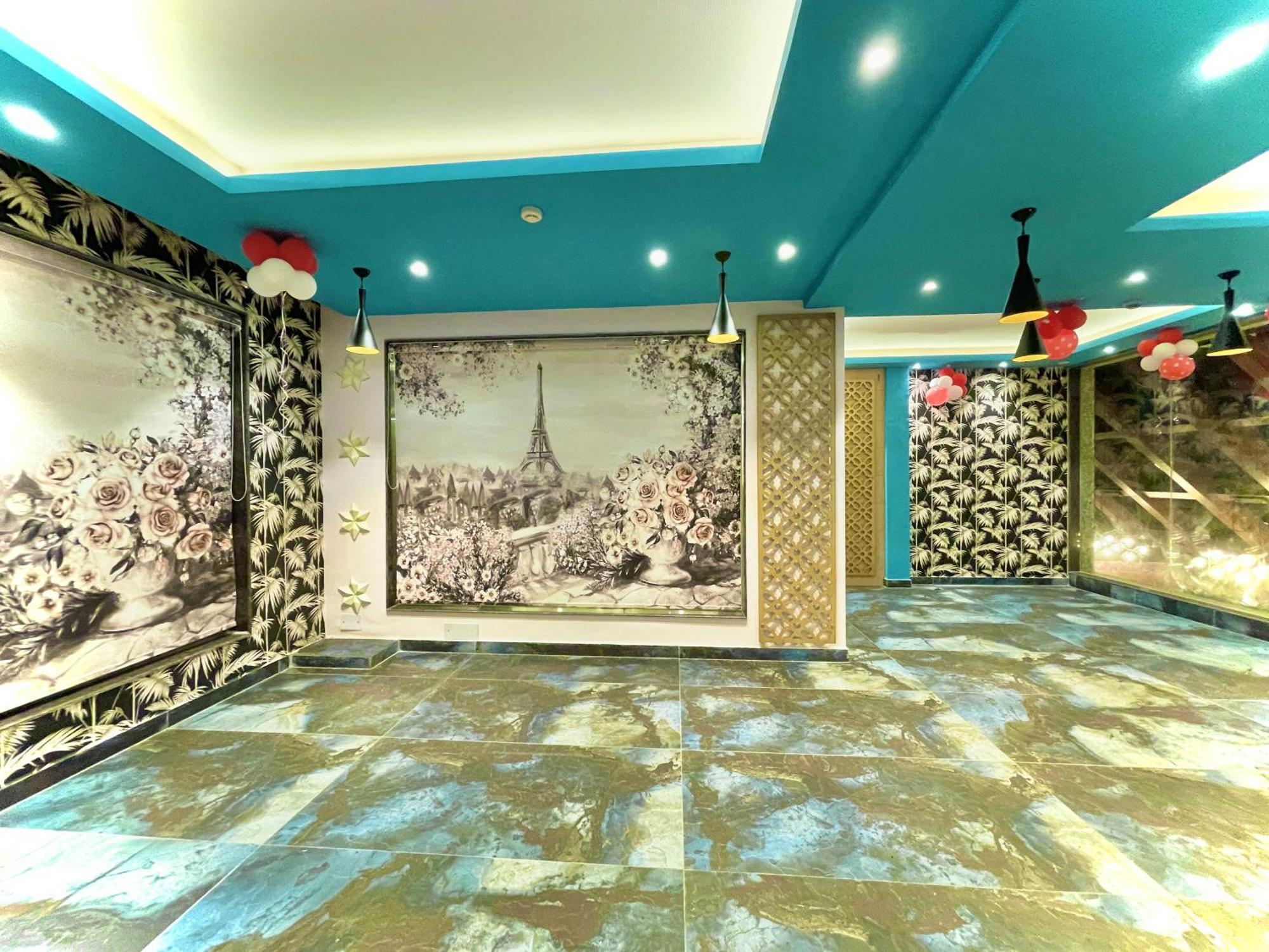 Hotel Kuber Palace: Beachfront Comfort with Temple Proximity Puri Exterior photo